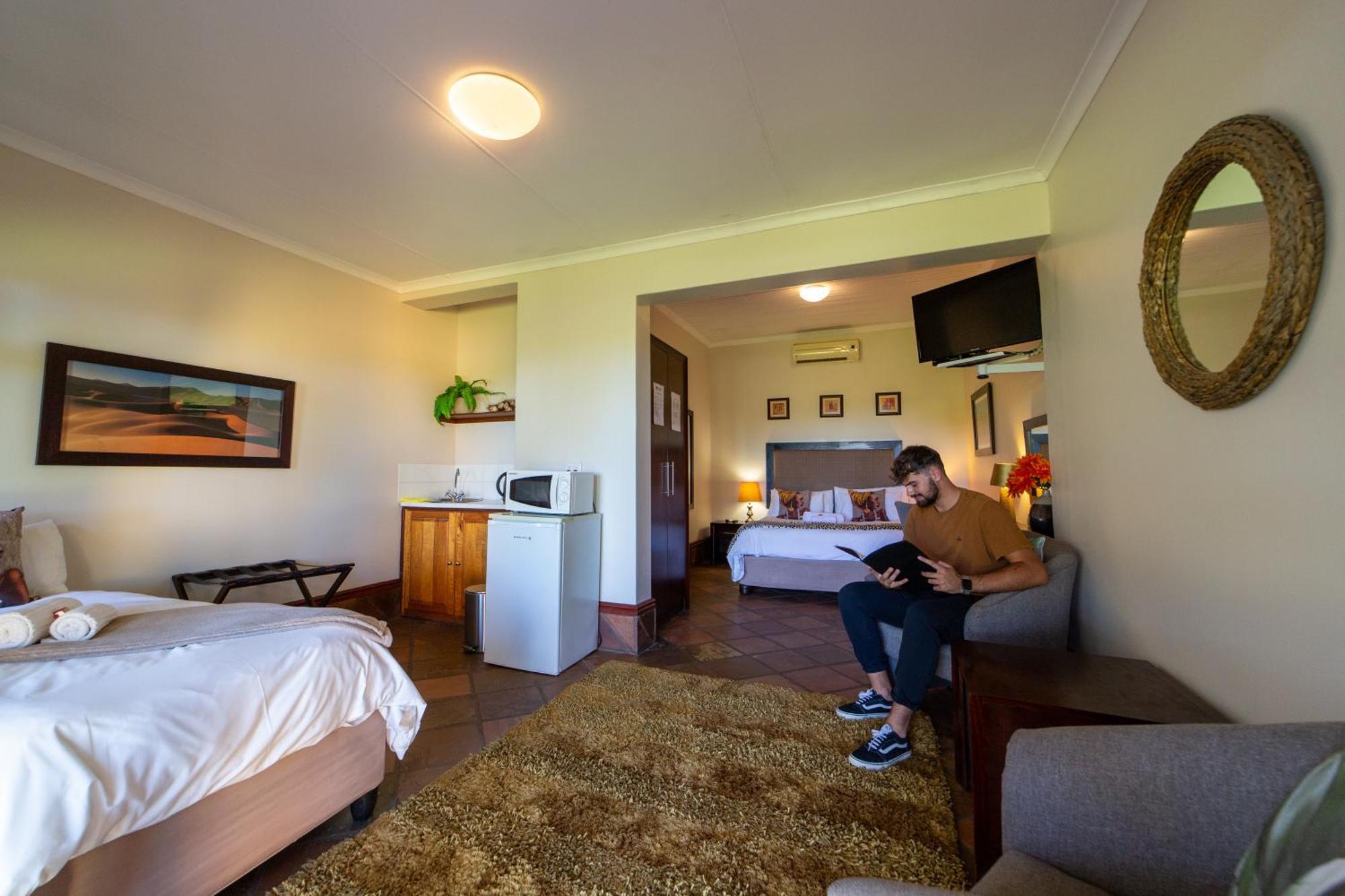 Sunriver Kalahari Lodge Riverside Stay In Upington Habitación foto